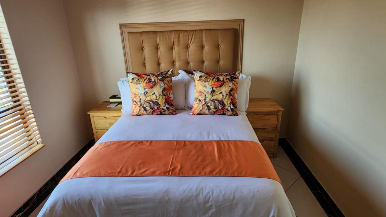 Lilypark Lodge Rustenburg Exterior foto
