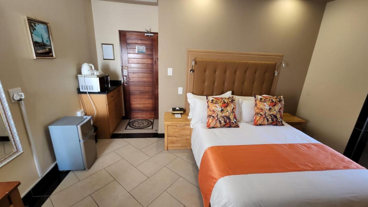 Lilypark Lodge Rustenburg Exterior foto