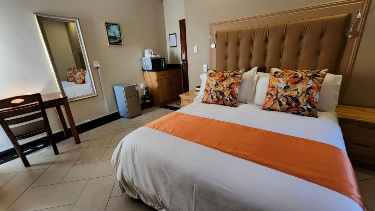 Lilypark Lodge Rustenburg Exterior foto